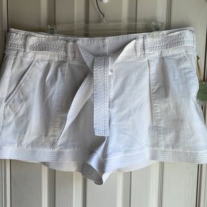 NWT RYEGRASS WHITE DENIM TUE WAIST SHORTS SZ 20W